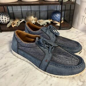 Twisted X Men's Blue Boat Shoes 10.5 wide